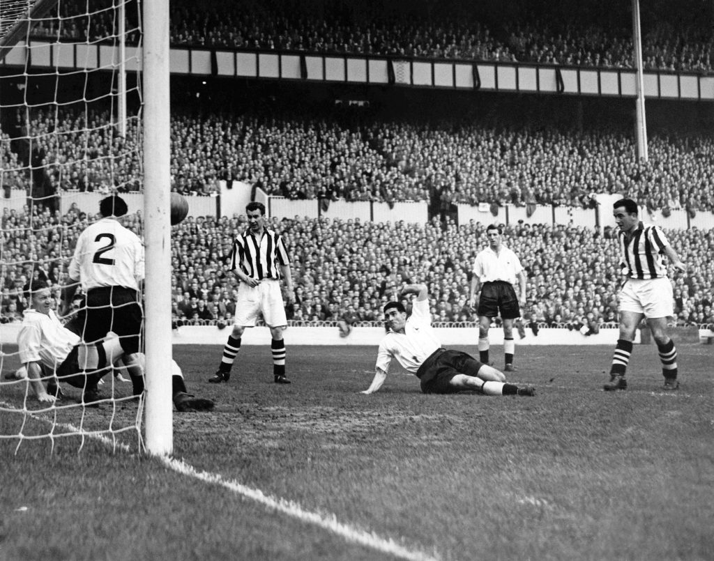 Tottenham Hotspur v West Bromwich October 1954