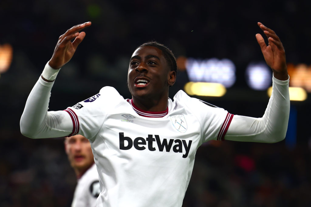 Burnley FC v West Ham United - Premier League